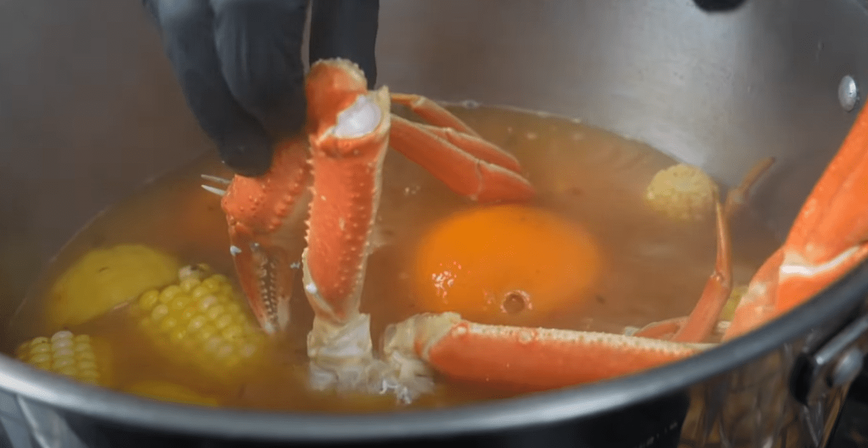 The Juicy Crab Seafood Boil At Home - Juicy Sauce